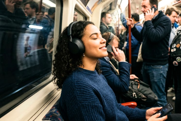 Melhores Fones de Ouvido Com Cancelamento de Ruído Ativo Melhores Fones de Ouvido Com Cancelamento de Ruído Ativo